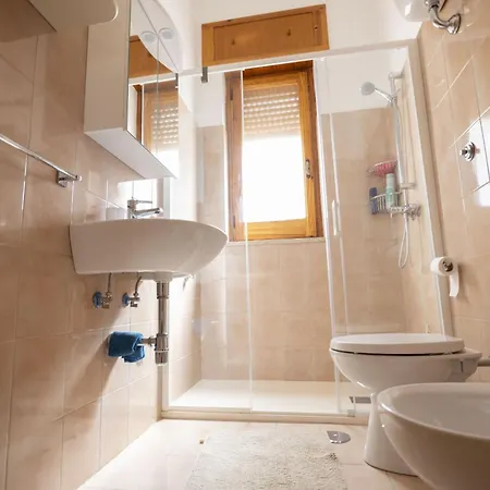 Filia φιλία * Serranova