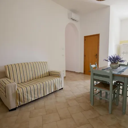 Filia φιλία Serranova